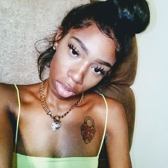 Meet your Posher, Honeyy - Picture 1 of 1